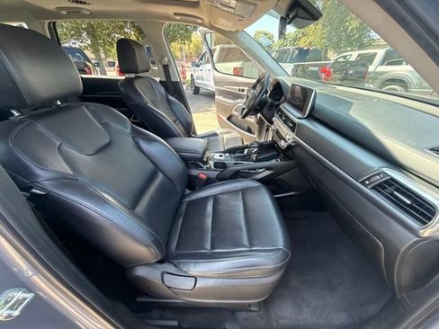 Used 2022 Kia Telluride S FWD image 8