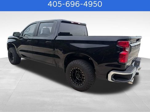 Used 2024 Chevrolet Silverado 1500 LT w/ Z71 Off-Road Package AWD/4WD image 3