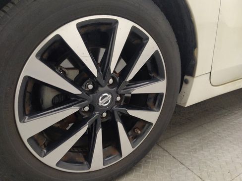 Used 2018 Nissan Altima 2.5 SV FWD image 31