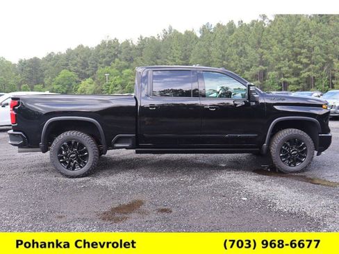 New 2026 Chevrolet Silverado 2500 High Country w/ High Country Premium Package AWD/4WD image 8