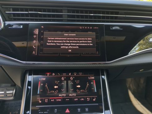 New 2026 Audi RS Q8 performance image 21