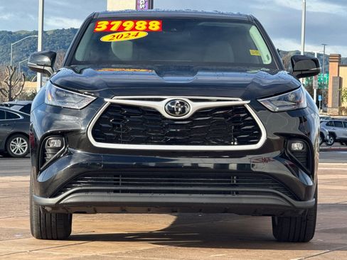 Certified 2024 Toyota Highlander LE image 11