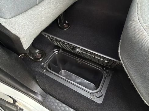 Used 2019 RAM 1500 Classic SLT RWD image 27