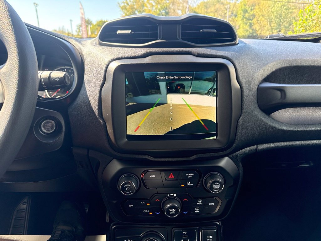 Used 2023 Jeep Renegade Latitude AWD/4WD image 15