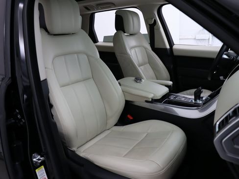 Used 2019 Land Rover Range Rover Sport HSE image 23