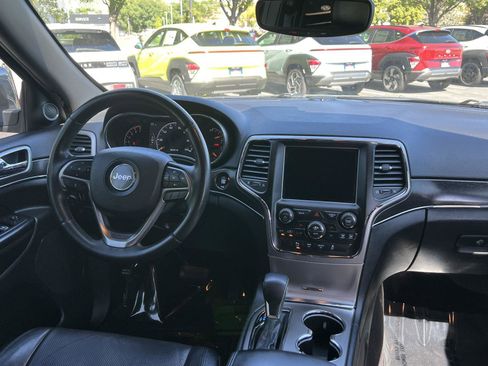 Used 2018 Jeep Grand Cherokee Limited w/ Luxury Group II AWD/4WD image 23