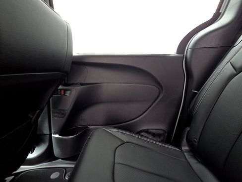 New 2026 Chrysler Voyager LX image 11