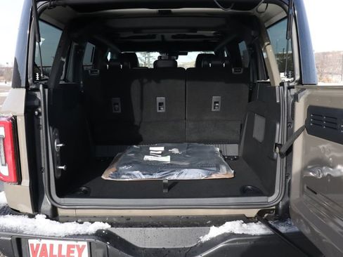 New 2025 Ford Bronco Badlands image 51