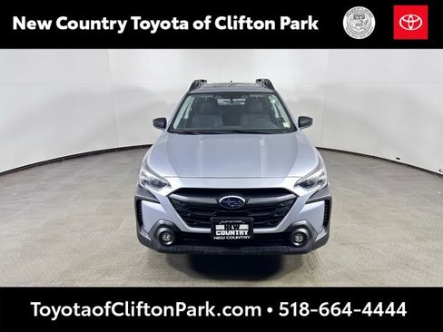 Used 2024 Subaru Outback Premium image 8