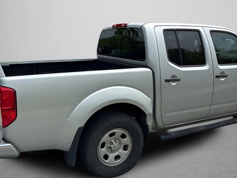 Used 2016 Nissan Frontier S image 28