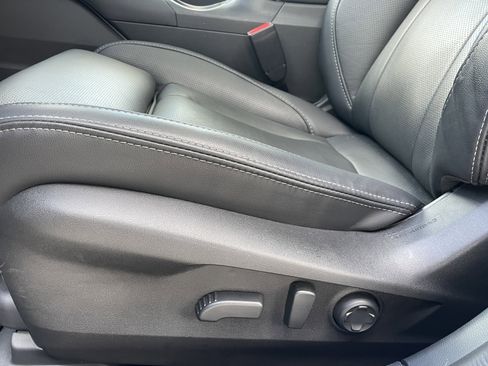 Certified 2025 Subaru Outback Touring w/ Tech Package 3 image 19