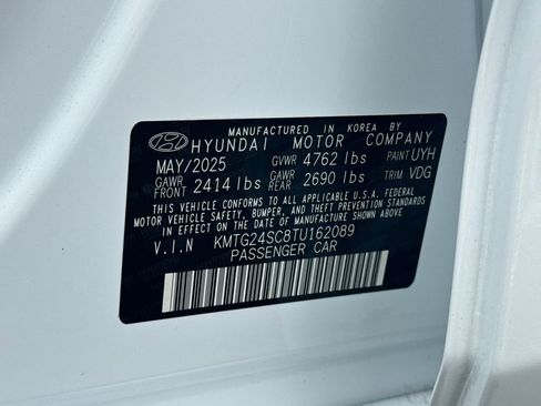 Used 2026 Genesis G70 2.5T Prestige image 24