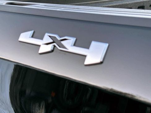 Used 2024 GMC Sierra 1500 Pro w/ Graphite Edition image 8