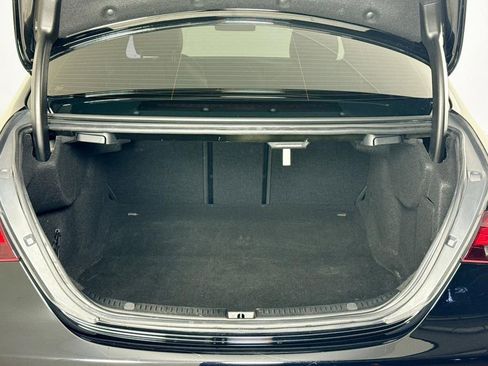 Used 2022 Mercedes-Benz E 350 Sedan image 25
