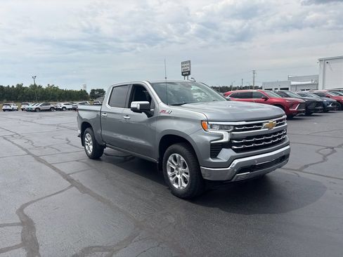 Used 2023 Chevrolet Silverado 1500 LTZ AWD/4WD image 8