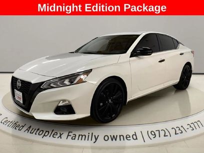Used 2022 Nissan Altima 2.5 SR w/ Midnight Edition Package