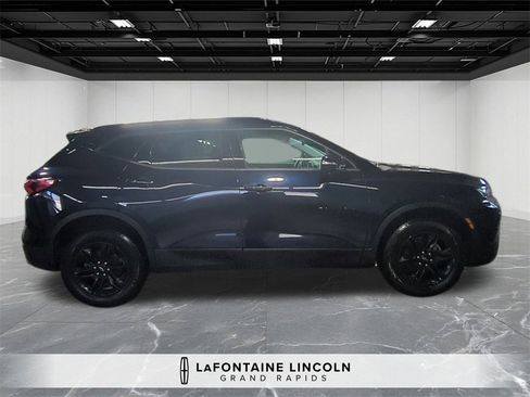 Used 2020 Chevrolet Blazer LT image 6