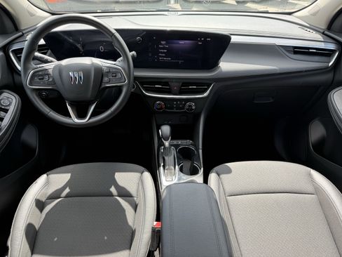 Used 2025 Buick Encore GX Preferred image 13