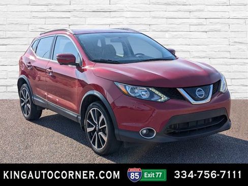 Used 2018 Nissan Rogue Sport SL image 3