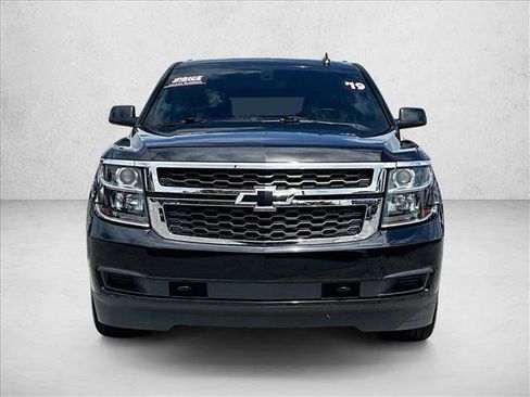 Used 2019 Chevrolet Tahoe LS RWD image 3
