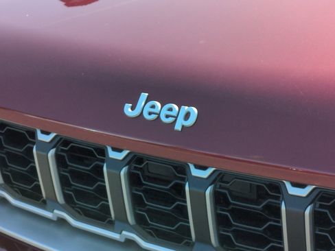 New 2026 Jeep Grand Cherokee L Limited AWD/4WD image 23