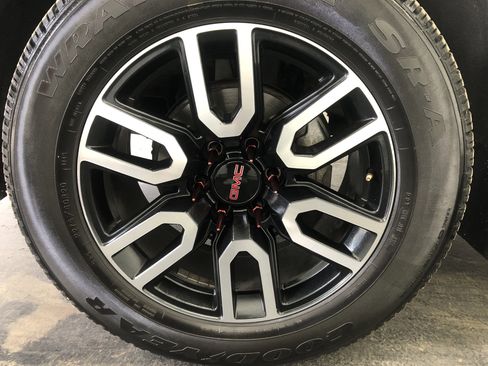 Used 2020 GMC Sierra 1500 AT4 w/ AT4 Preferred Package image 22