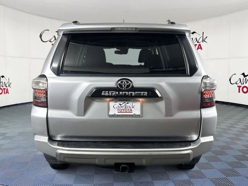 Used 2024 Toyota 4Runner TRD Off-Road image 7