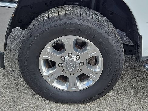 Used 2024 RAM 3500 Big Horn AWD/4WD image 13