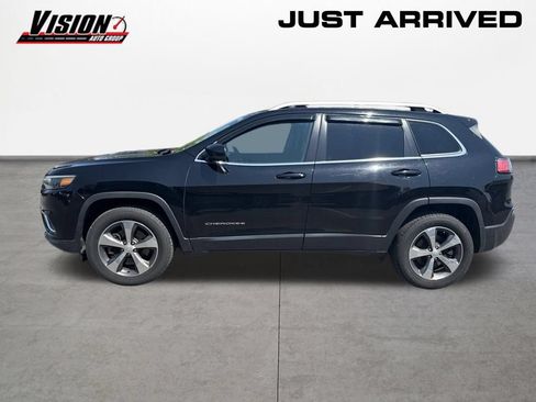 Used 2019 Jeep Cherokee Limited AWD/4WD image 2