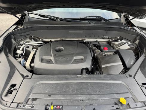 Used 2018 Volvo XC90 T6 Momentum w/ Convenience Package image 42
