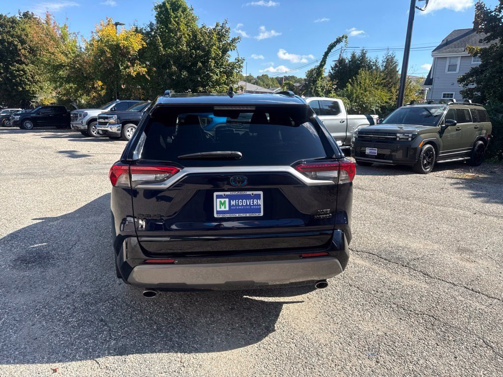 Used 2020 Toyota RAV4 XSE AWD/4WD image 5