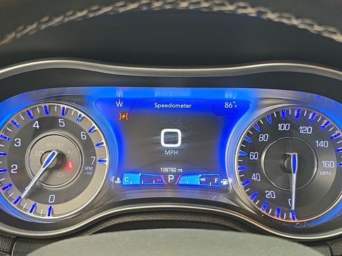Used 2021 Chrysler 300 S w/ S Model Appearance Package RWD image 18
