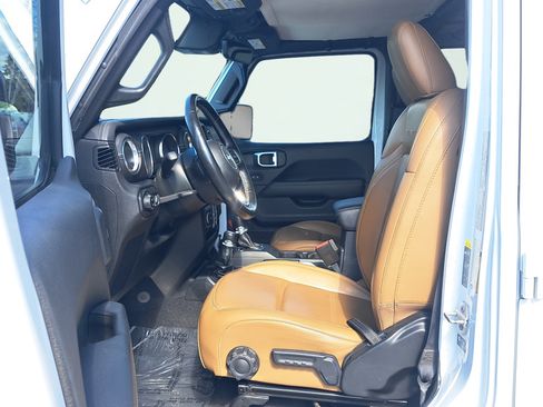 Used 2021 Jeep Gladiator Overland w/ Popular Equipment Package AWD/4WD image 10