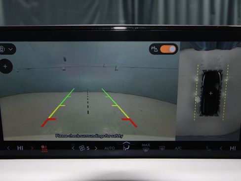 Used 2025 Lincoln Aviator AWD image 13