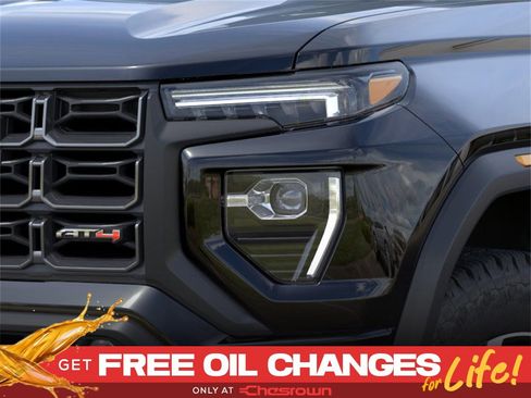 New 2025 GMC Canyon AT4 w/ Nightfall Edition image 10