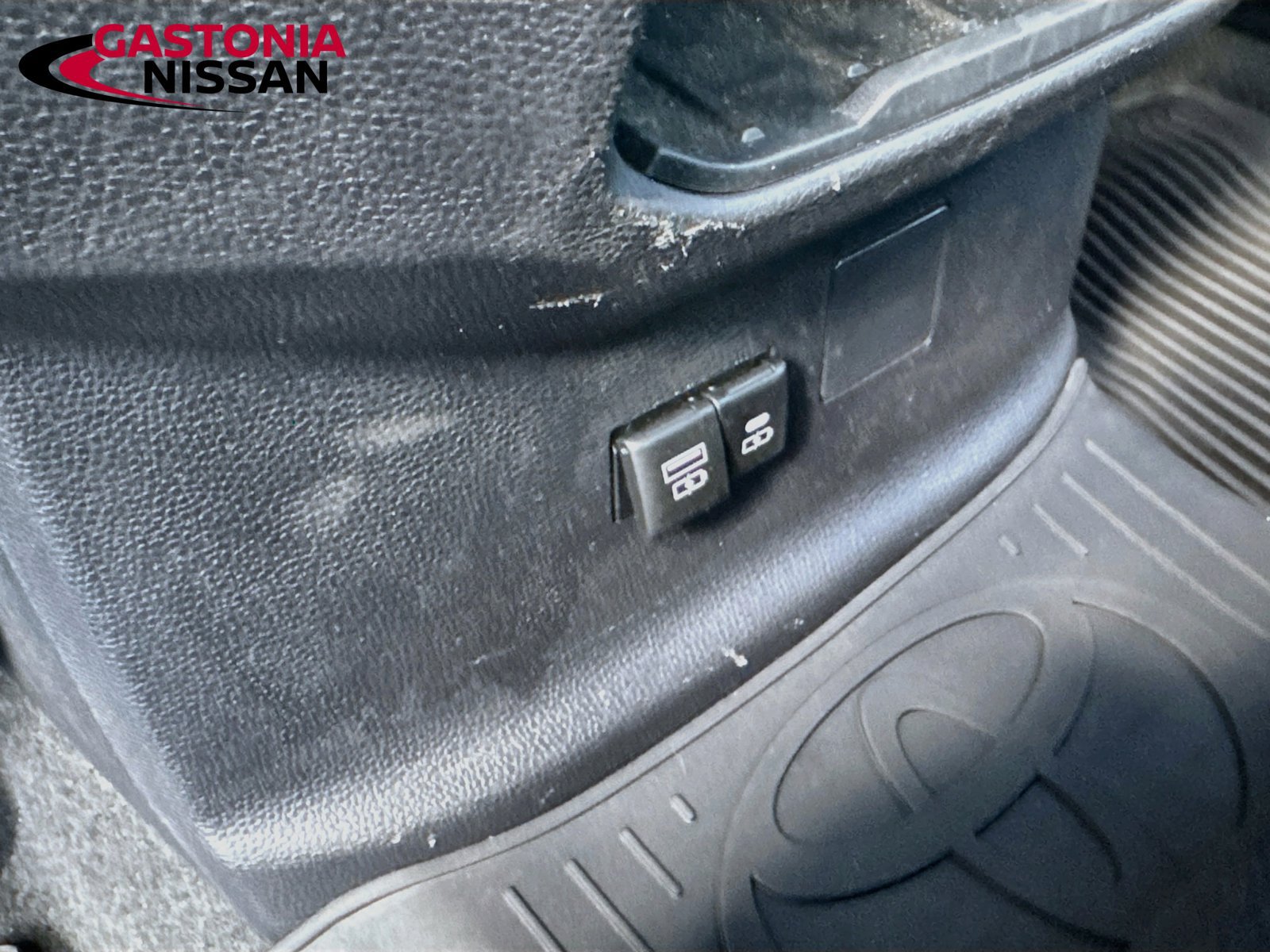 Used 2024 Toyota Tundra SR5 AWD/4WD image 33