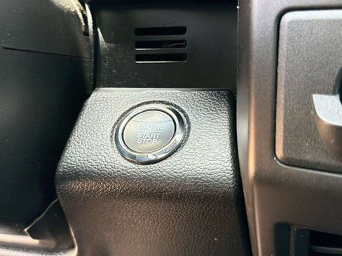 Used 2018 Ford Expedition Limited w/ Equipment Group 301A RWD image 28
