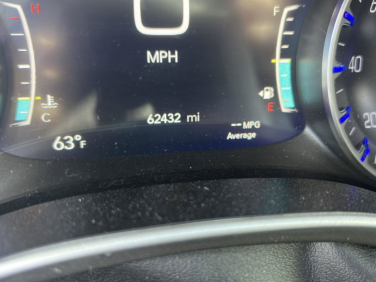Used 2024 Chrysler Pacifica Touring-L FWD image 18