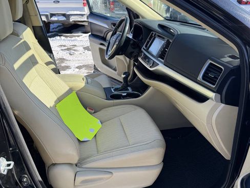 Used 2018 Toyota Highlander Plus image 25