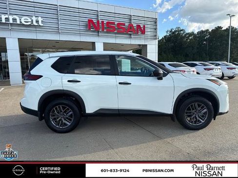 Certified 2026 Nissan Rogue S FWD image 10