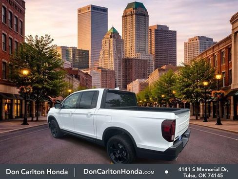 New 2026 Honda Ridgeline Black Edition image 8