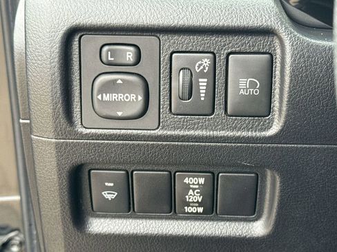 Used 2020 Toyota 4Runner SR5 Premium image 18