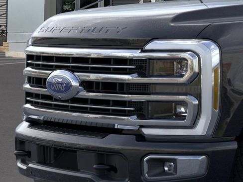 New 2026 Ford F250 Platinum w/ Platinum Plus Package AWD/4WD image 17