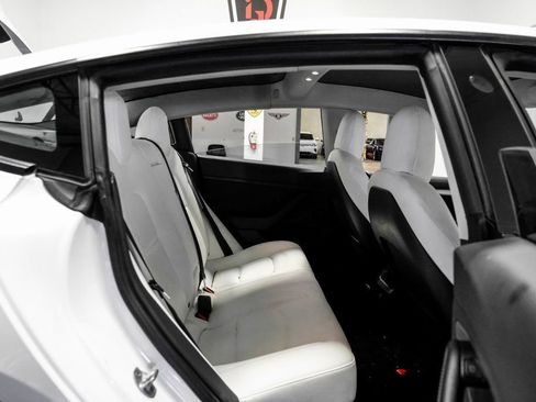 Used 2021 Tesla Model 3 Standard Range Plus image 26