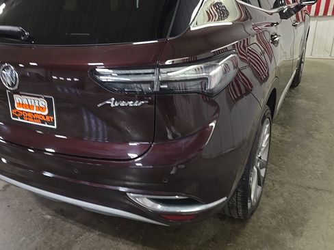 Used 2021 Buick Envision Avenir w/ Technology Package II image 8