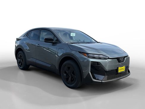 New 2026 Subaru Uncharted Premium FWD image 7