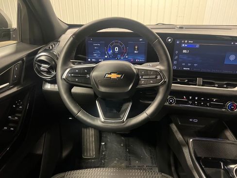 Certified 2025 Chevrolet Equinox LT image 18