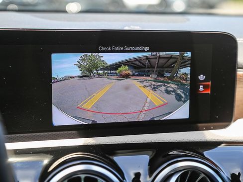 Used 2023 Mercedes-Benz CLA 250 image 22