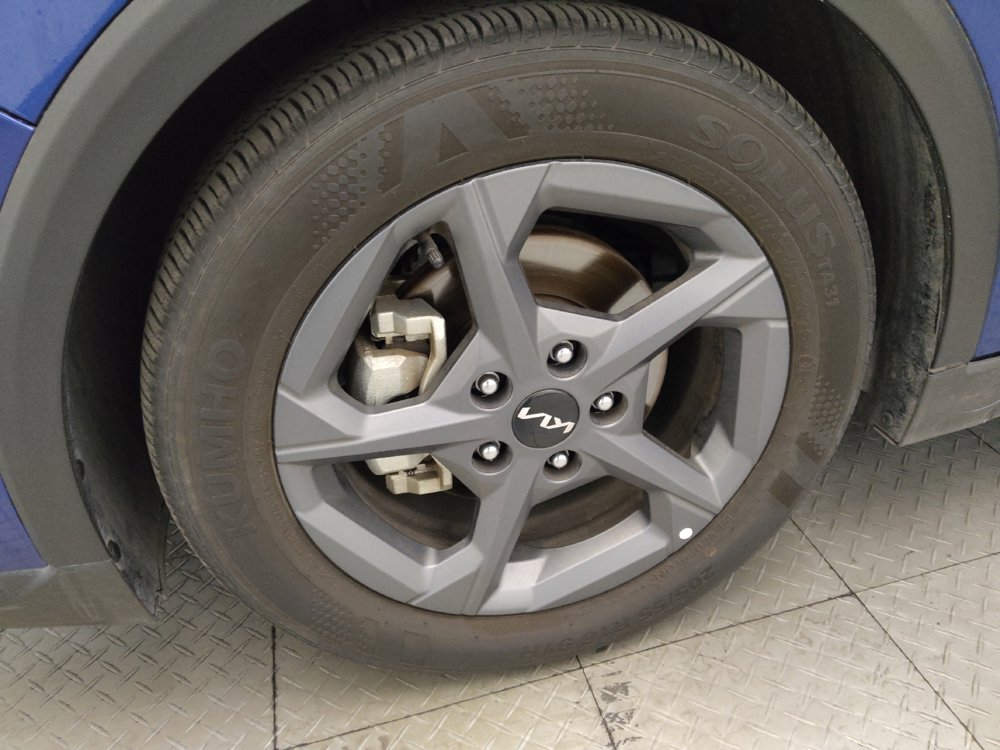 Used 2025 Kia K4 FWD image 31