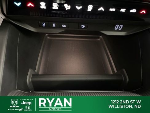 New 2026 Jeep Cherokee Limited AWD/4WD image 33